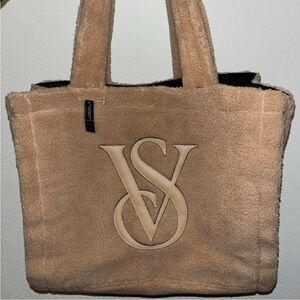 Victoria’s Secret new with tags tan sherpa tote